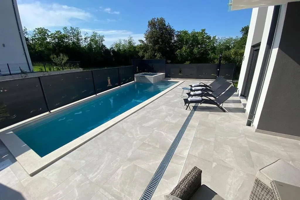Villa Lighthouse Mit Pool Und Jacuzzi Bašanija 0*,  Horvátország