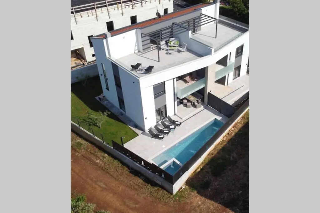 Villa Lighthouse Mit Pool Und Jacuzzi Bašanija 0*,  Horvátország